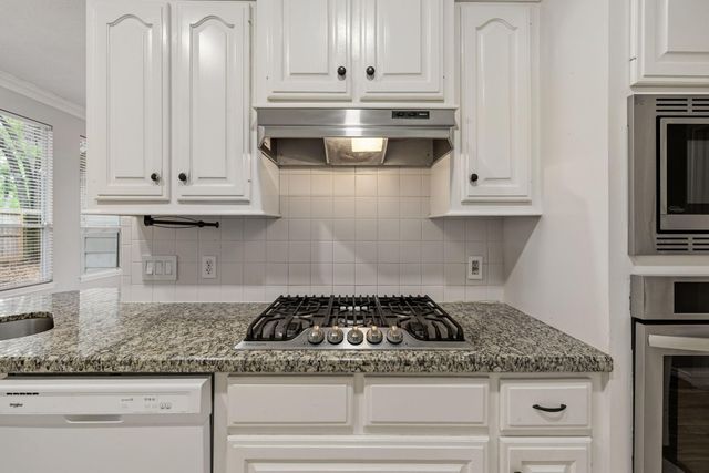 909 Katie Lane, Conroe, TX 77304