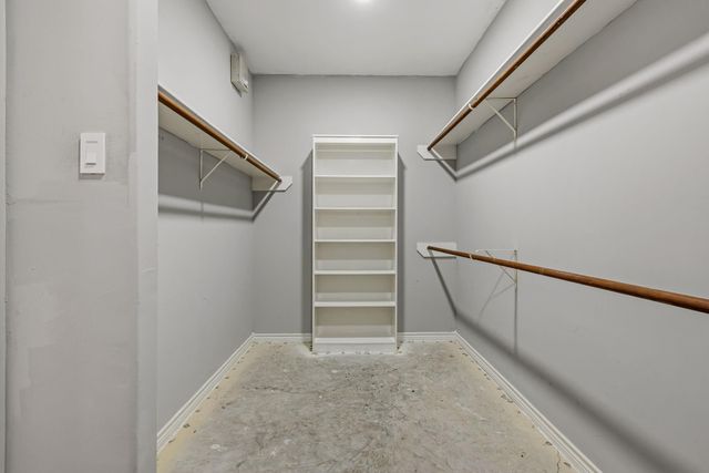 909 Katie Lane, Conroe, TX 77304