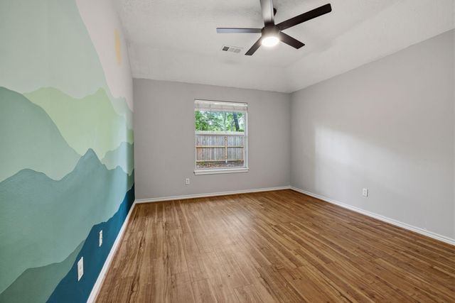 909 Katie Lane, Conroe, TX 77304