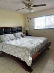 2735 W 52nd St 502, Hialeah, FL 33016