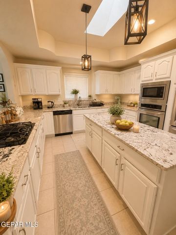 659 SARA LYNN Court, El Paso, TX 79932