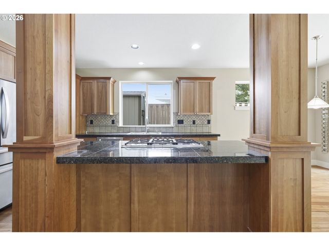 14554 Sw 164TH Ave, Tigard, OR 97224