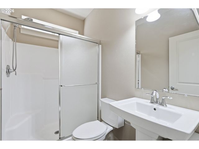 14554 Sw 164TH Ave, Tigard, OR 97224