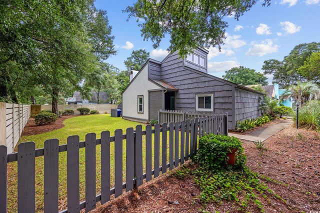 126 Dogwood Ln., North Myrtle Beach, SC 29582