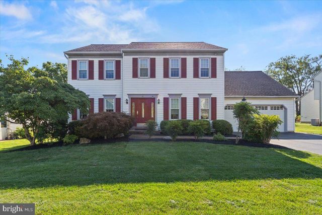 41 APRICOT AVE, Leola, PA 17540