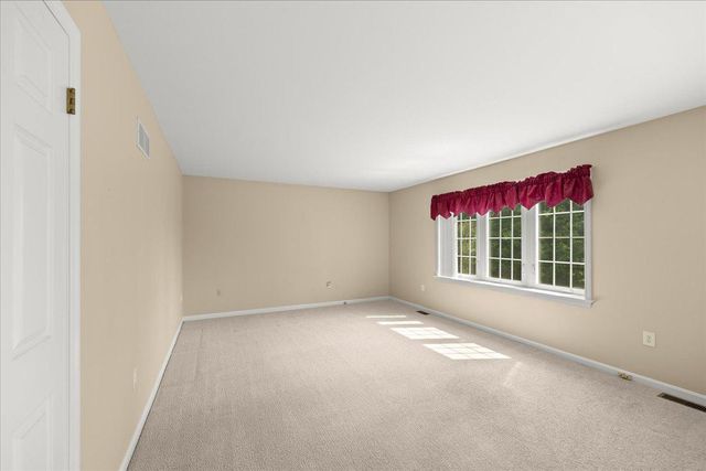 41 APRICOT AVE, Leola, PA 17540