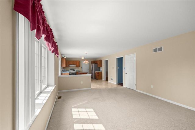 41 APRICOT AVE, Leola, PA 17540