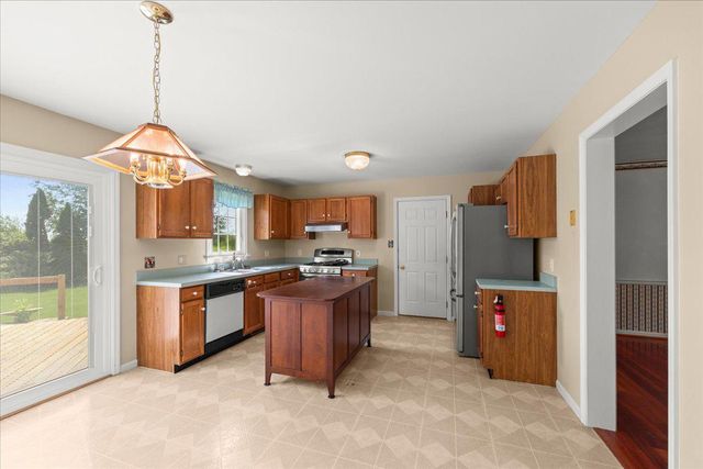 41 APRICOT AVE, Leola, PA 17540