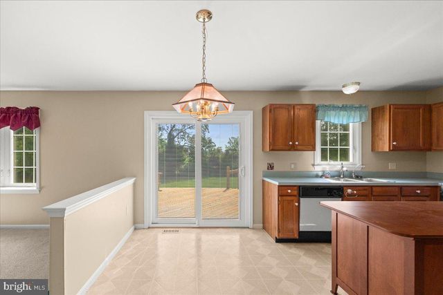 41 APRICOT AVE, Leola, PA 17540