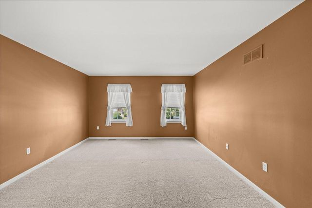 41 APRICOT AVE, Leola, PA 17540