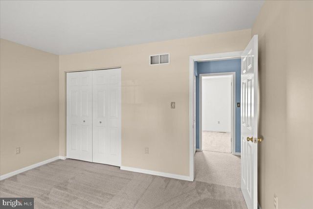 41 APRICOT AVE, Leola, PA 17540