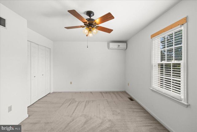 41 APRICOT AVE, Leola, PA 17540