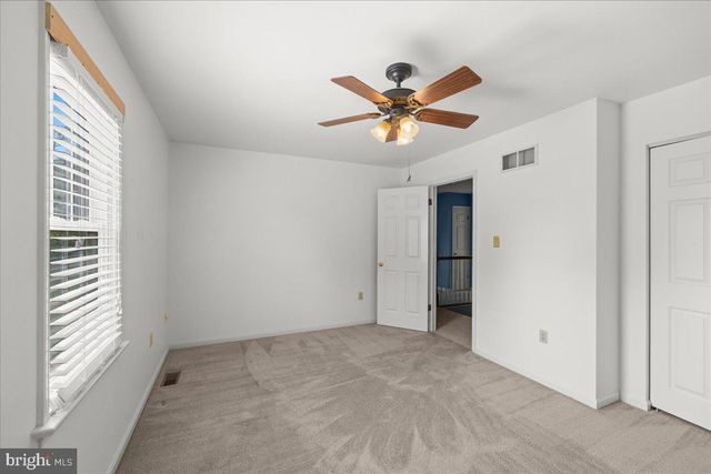41 APRICOT AVE, Leola, PA 17540