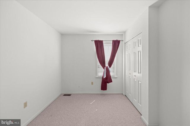 41 APRICOT AVE, Leola, PA 17540