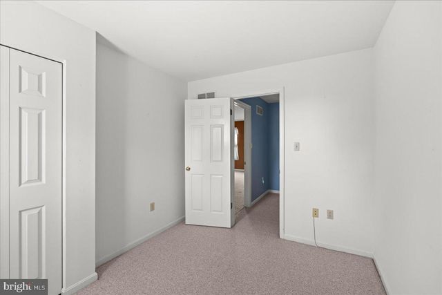 41 APRICOT AVE, Leola, PA 17540