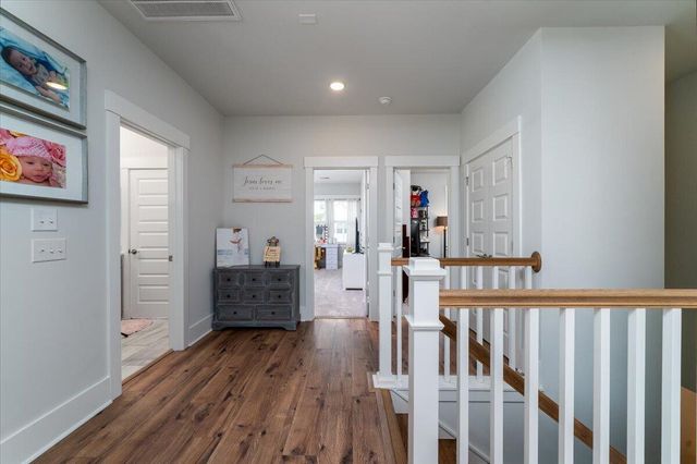 606 White Cap Court, Charleston, SC 29492