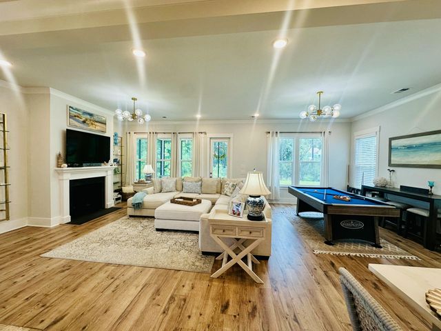 606 White Cap Court, Charleston, SC 29492