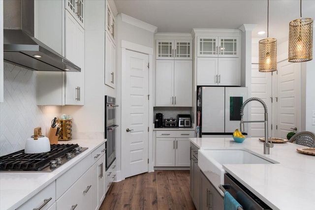 606 White Cap Court, Charleston, SC 29492