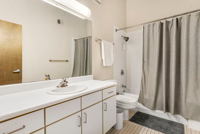 1727 S Indiana Avenue 320, Chicago, IL 60616