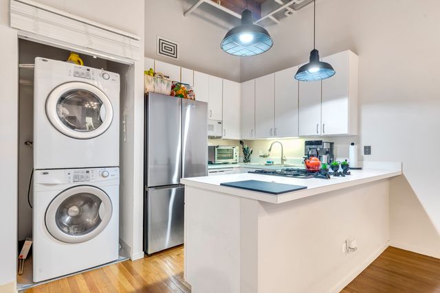 1727 S Indiana Avenue 320, Chicago, IL 60616