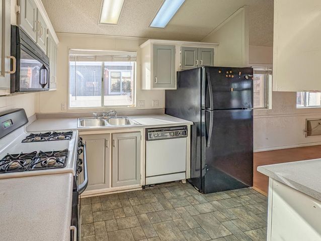 70200 Dillon Road 346, Desert Hot Springs, CA 92241