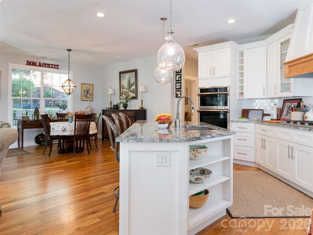 58 Carriage Highlands Court, Hendersonville, NC 28791