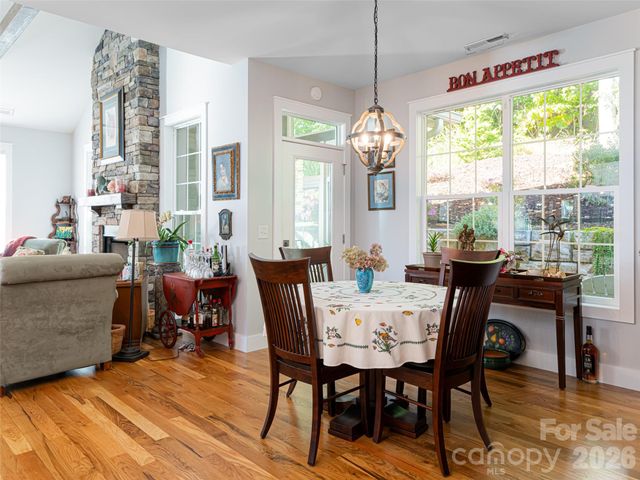 58 Carriage Highlands Court, Hendersonville, NC 28791