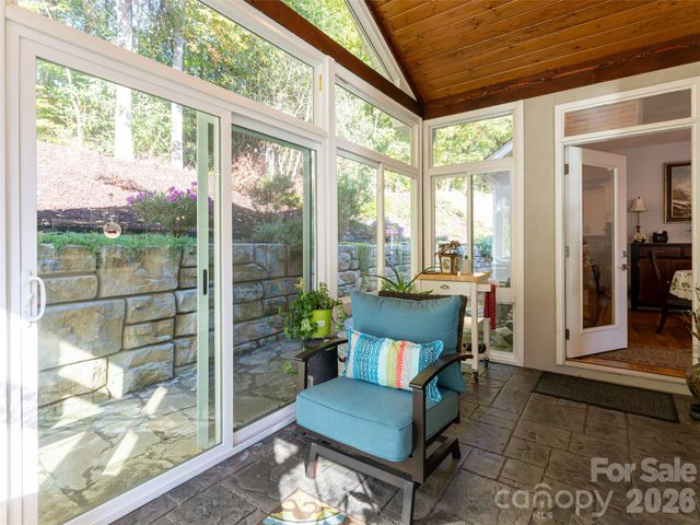 58 Carriage Highlands Court, Hendersonville, NC 28791