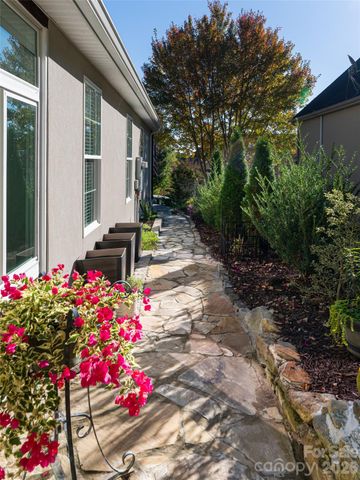 58 Carriage Highlands Court, Hendersonville, NC 28791