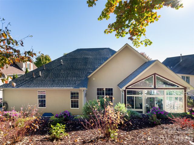 58 Carriage Highlands Court, Hendersonville, NC 28791