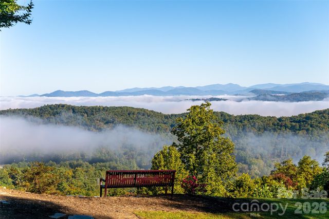 58 Carriage Highlands Court, Hendersonville, NC 28791