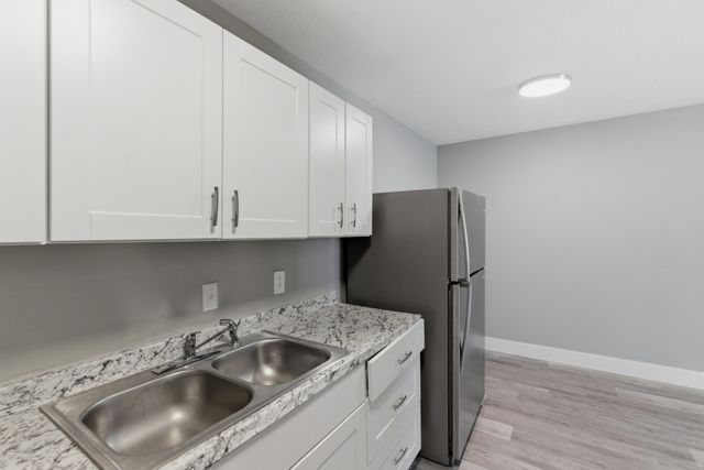 550 Harding Pl Apt F110, Nashville, TN 37211