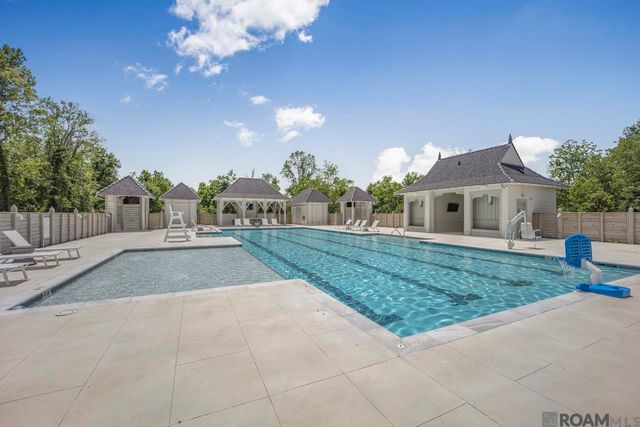 2730 Pointe-marie Dr, Baton Rouge, LA 70820