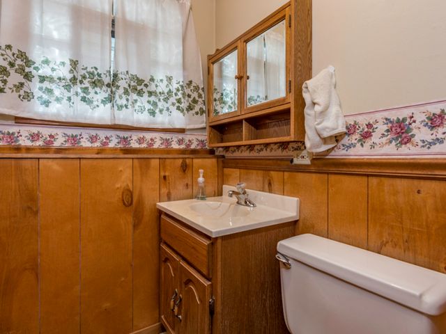 2417 METROPOLITAN Avenue, Waukegan, IL 60087