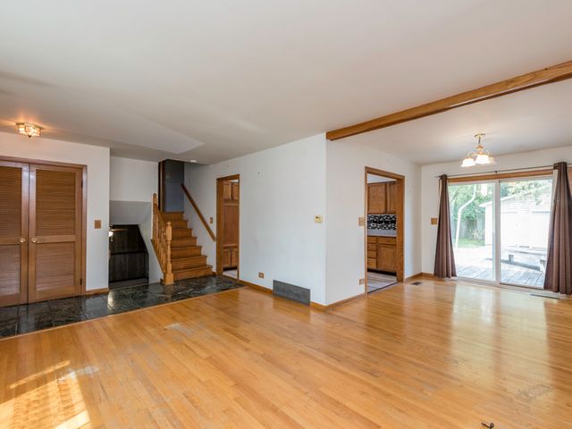 2417 METROPOLITAN Avenue, Waukegan, IL 60087