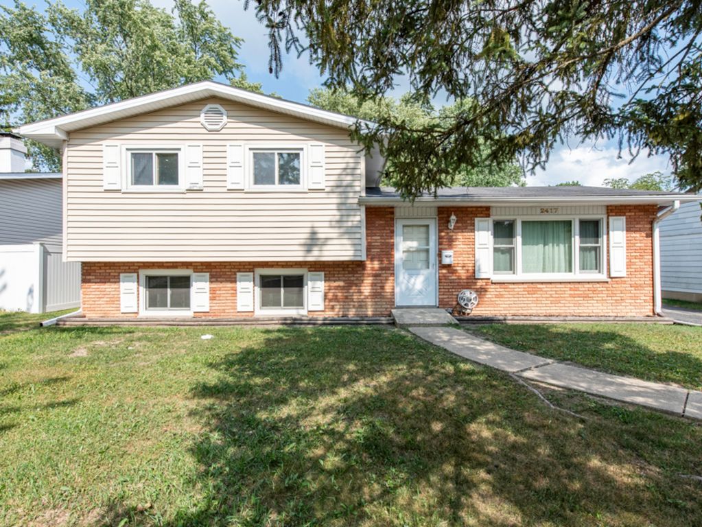 2417 METROPOLITAN Avenue, Waukegan, IL 60087