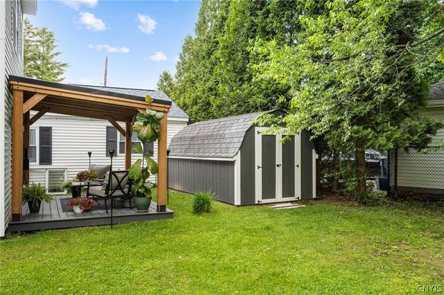 1 Cone Circle, New Hartford, NY 13413