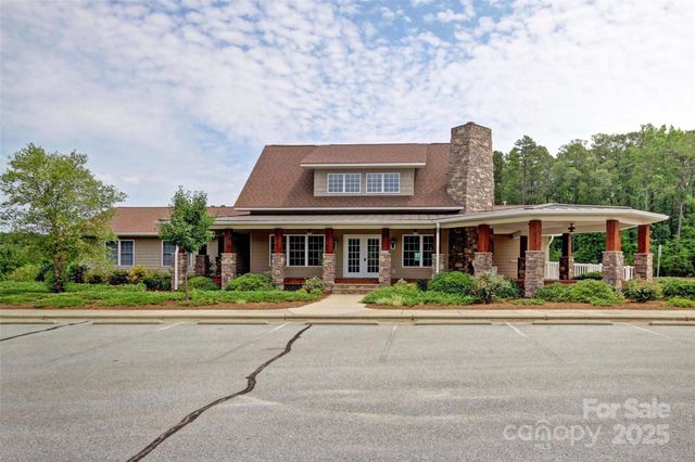 589 Sunset Pointe Drive, Salisbury, NC 28146