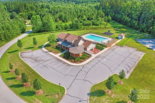 589 Sunset Pointe Drive, Salisbury, NC 28146