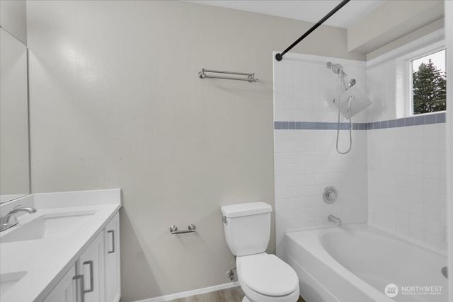 19805 E 122nd Street, Bonney Lake, WA 98391