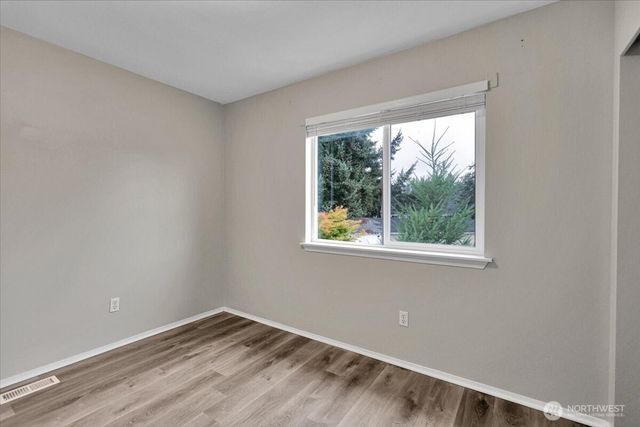 19805 E 122nd Street, Bonney Lake, WA 98391