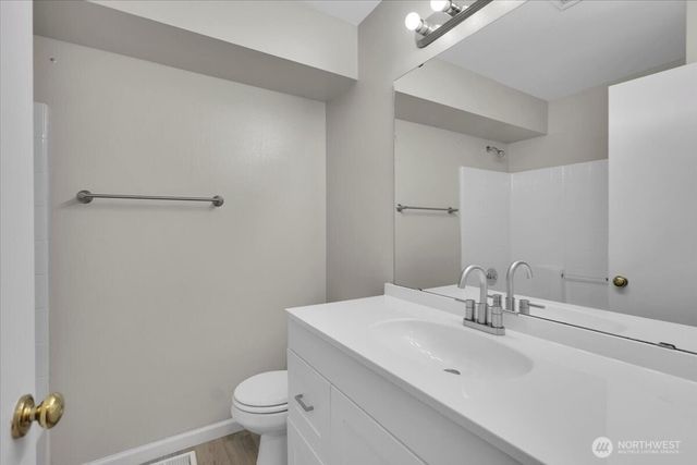 19805 E 122nd Street, Bonney Lake, WA 98391