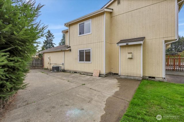 19805 E 122nd Street, Bonney Lake, WA 98391