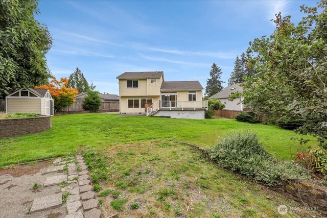 19805 E 122nd Street, Bonney Lake, WA 98391