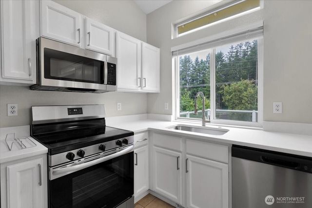 19805 E 122nd Street, Bonney Lake, WA 98391