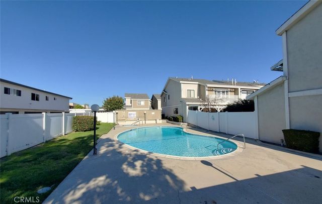 7915 Cerritos, Stanton, CA 90680