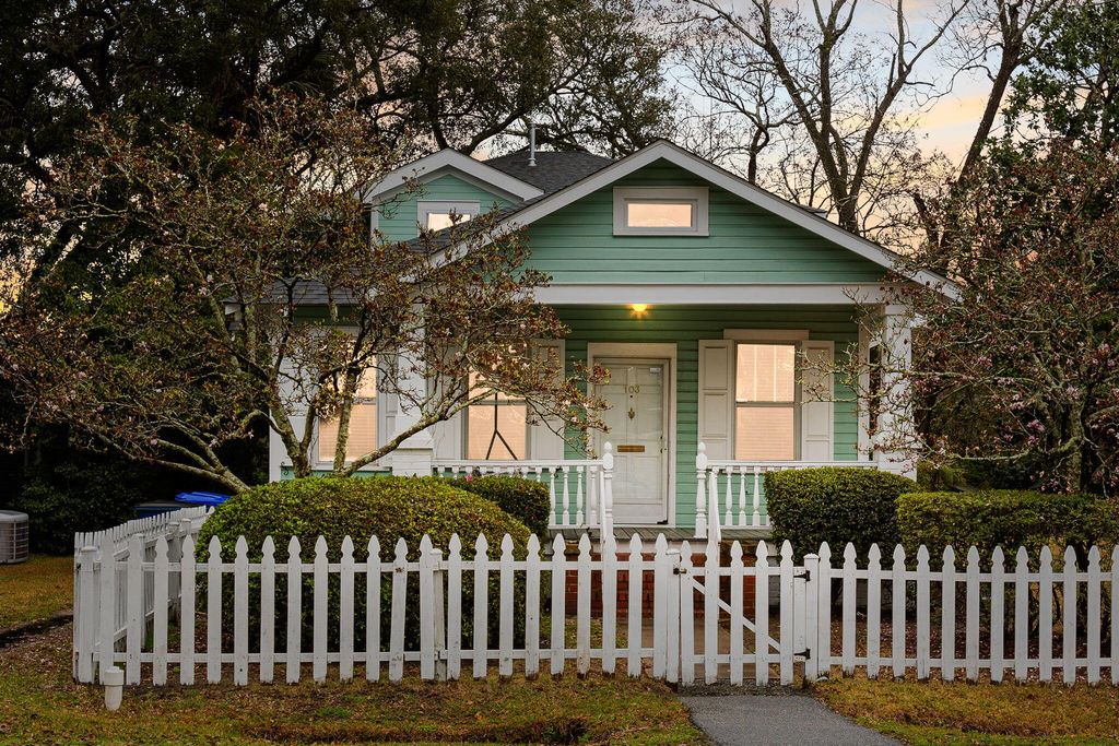 103 Tall Oak Avenue, Charleston, SC 29407