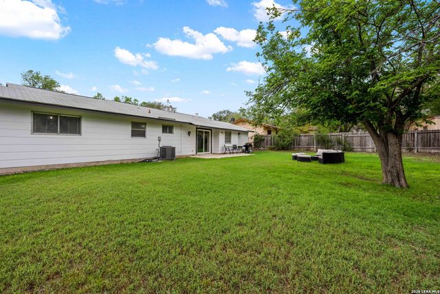 5707 Ben Casey Dr, San Antonio, TX 78240