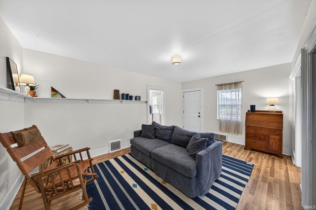 229 N St Peter Street, South Bend, IN 46617