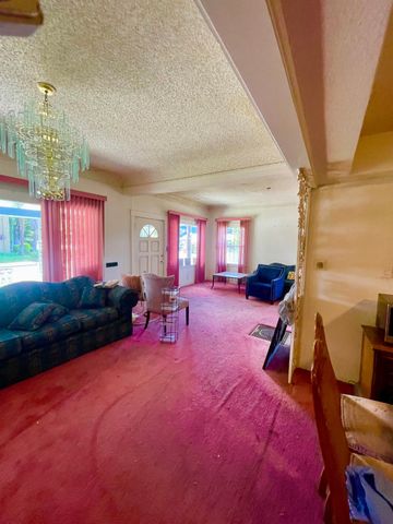 964 33rd St, Sacramento, CA 95816